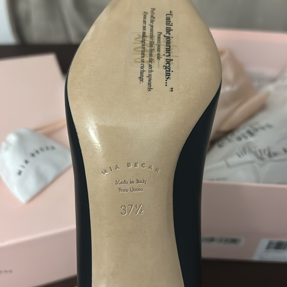 NEVER WORN - Size 37.5 Janet Pump - Napa Leather Made in Italy - Picture 11 of 12